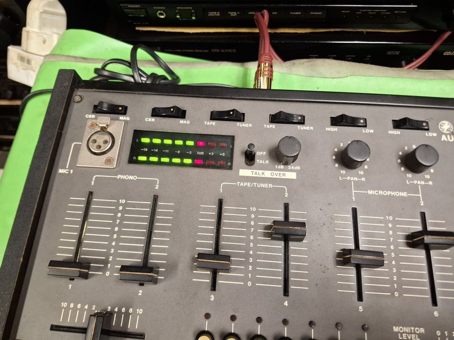 Mixer Monacor MPX-7000