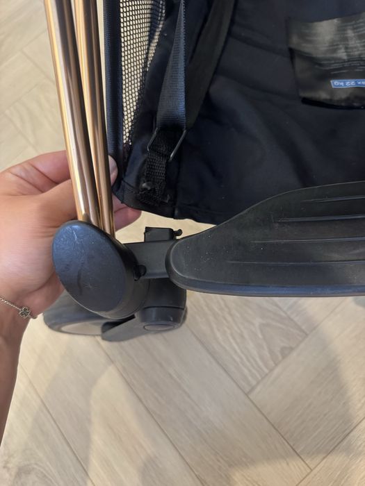 Cybex coya rosegold czarny