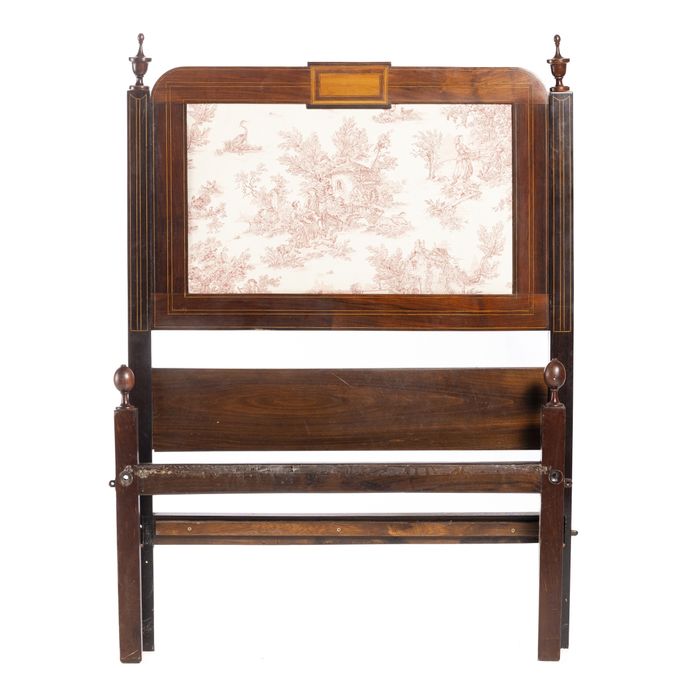 Cama D. Maria em pau-santo - Século XIX