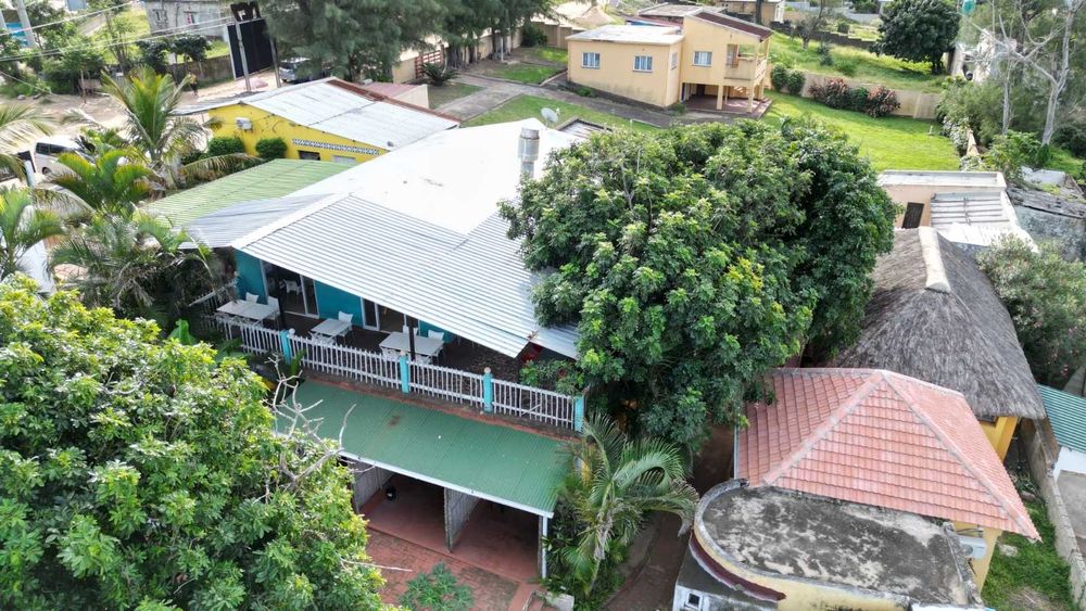 Venda - Restaurante Bar e Acomodação em Ponta do Ouro, Moçambique