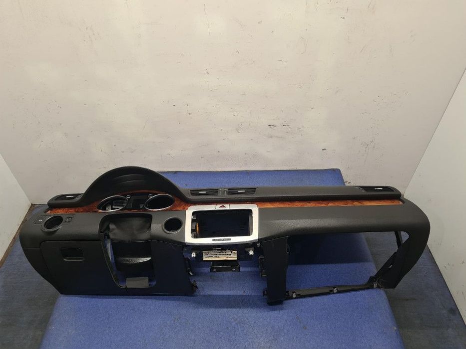 VOLKSWAGEN PASSAT CC DESKA ROZDZIELCZA