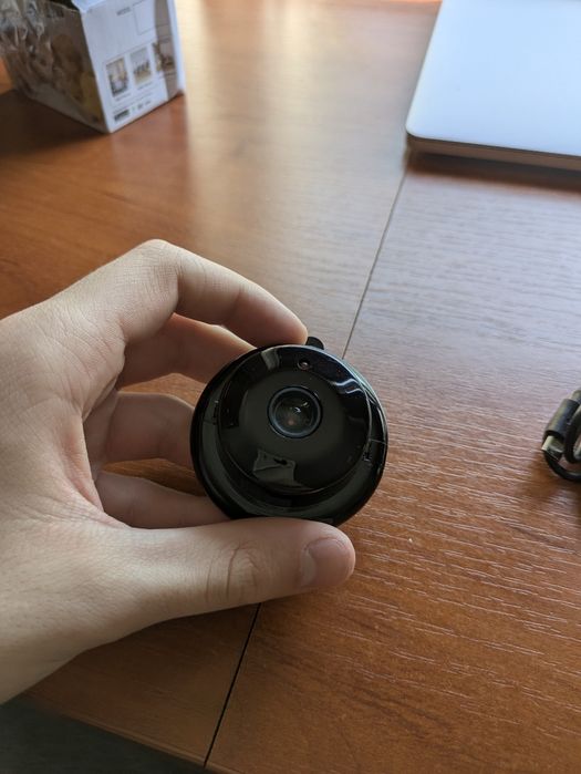 Wi-Fi камера нова