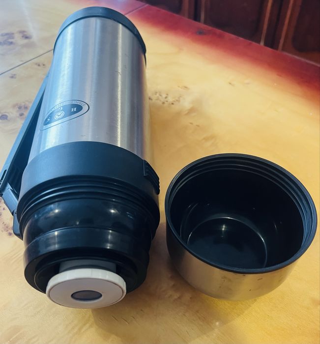 Термос HGS Stainless Steel Vacuum 1,2л 300грн