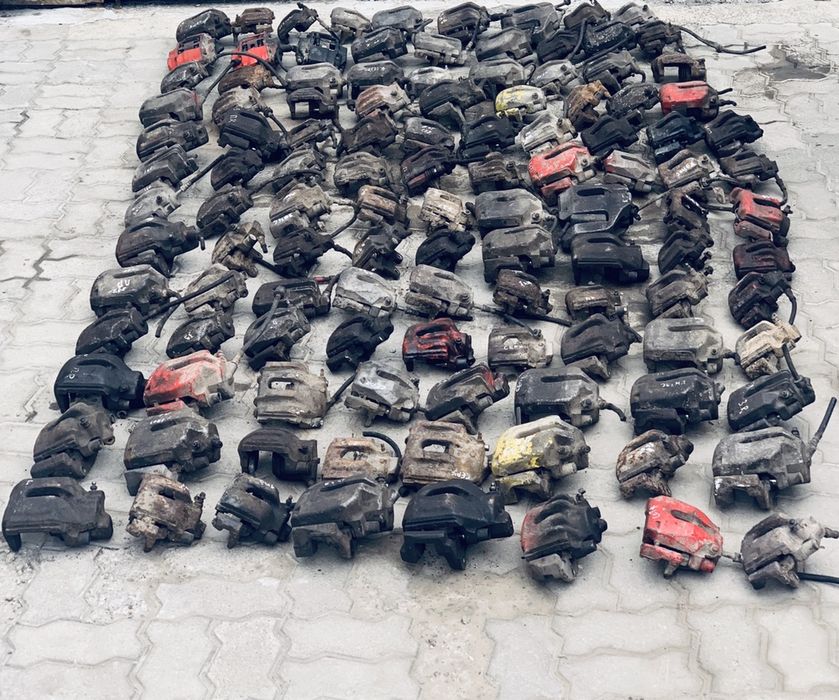 Цапфи Е34 Е36 Е38 Е39 Е46 Е53 Е60 Розборка запчастири ступиця