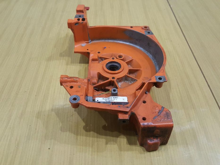 Husqvarna K960 Karter Obudowa Silnika Połówka
