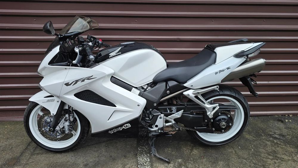 Honda VFR 800 //.2012r.// ABS // bezwypadkowa // 1 właściciel