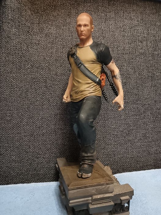 Figurka infamous 2