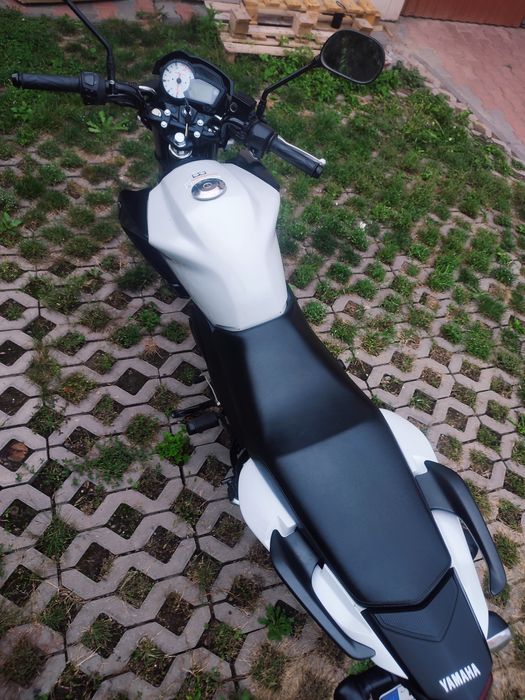 Motocykl Yamaha YS125  rocznik 2020