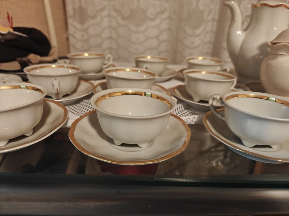 Sprzedam kpl. serwis PRL Karolina