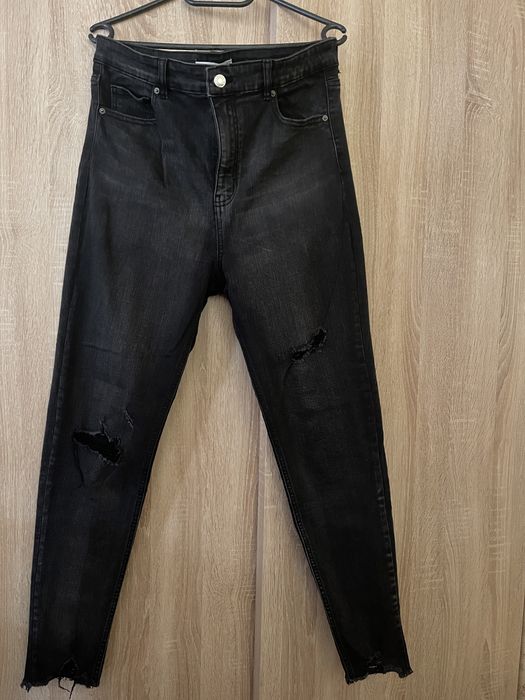 Ciemne jeansy z wysokim stanem rozmiar 40 Pull&Bear