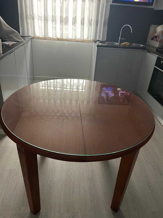 Mesa de jantar redonda