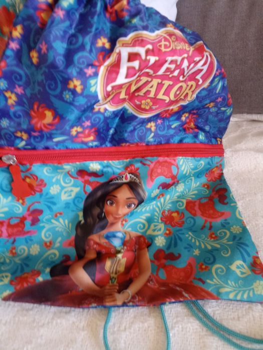 Conjunto composto por: mochila, estojo e 2 sacos para ed. física