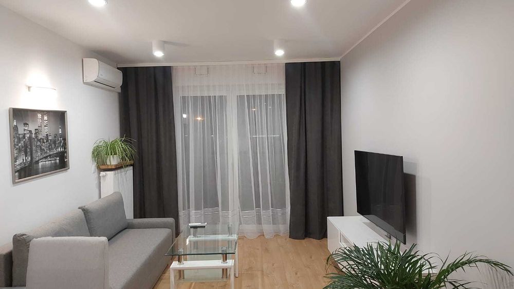 2 pokoje. 43 m2. Komfortowe. Klimatyzowane. Balkon. Solaris Park. Lema 17. Bezpośrednio od właściciela.