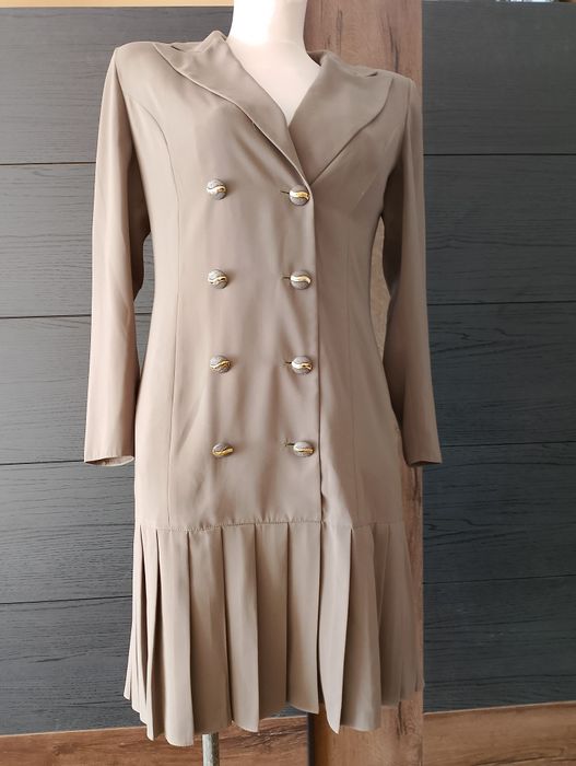 Sukienka brozowa używana