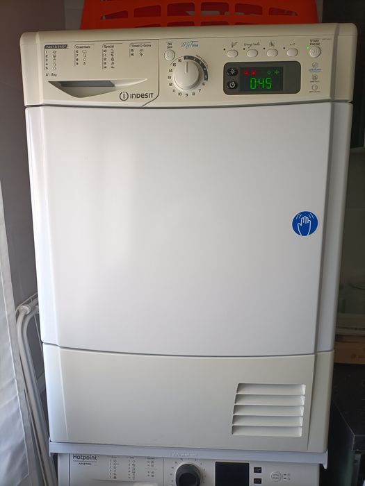 Máquina de secar Indesit