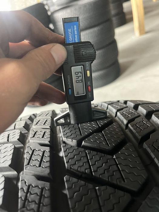 265/30/20 R20 Pirelli SottoZero 3 4шт  зима