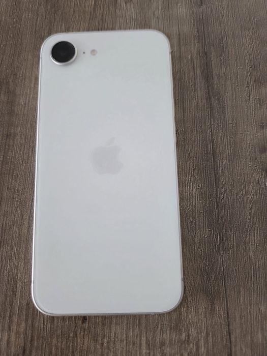 Iphone 17e novo 256 gb
