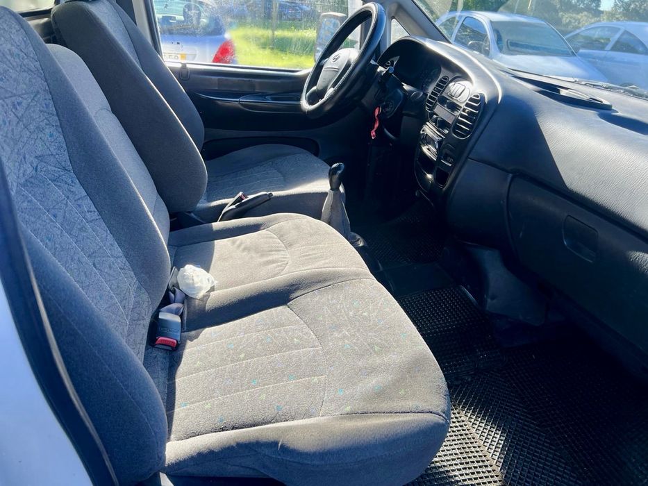 Hyundai H1 2.5 Diesel Com caixa e lonas