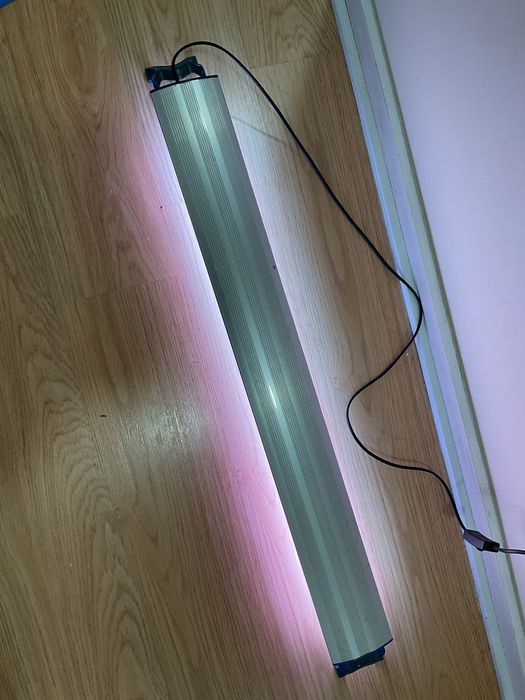 Luz para aquario, funcional. 90cm