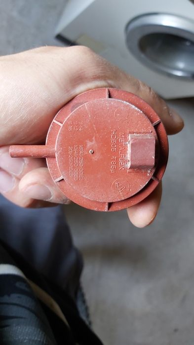 HD505 T85 Pressure Switch64171247053697121