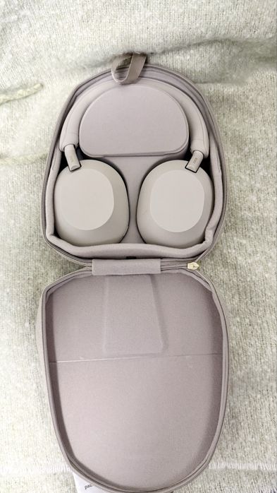 Słuchawki Sony WH1000XM5S srebrne