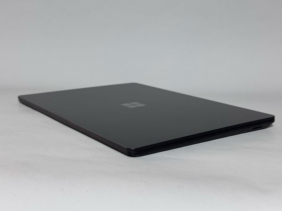 Microsoft Surface Laptop 4 / 15.6 / Ryzen 7 / Ram 16 / Ssd 512