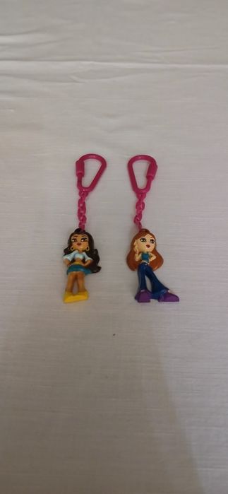 Dois porta-chaves Bratz, novos