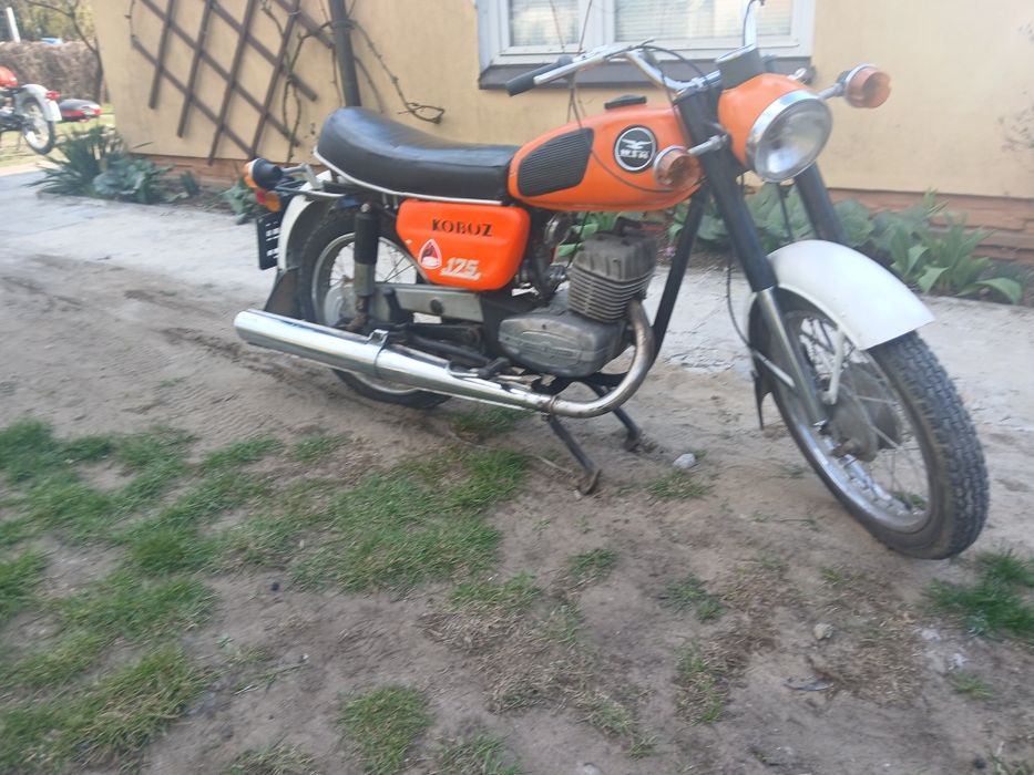Wsk 175 Kobuz nie Wsk 125 Wfm