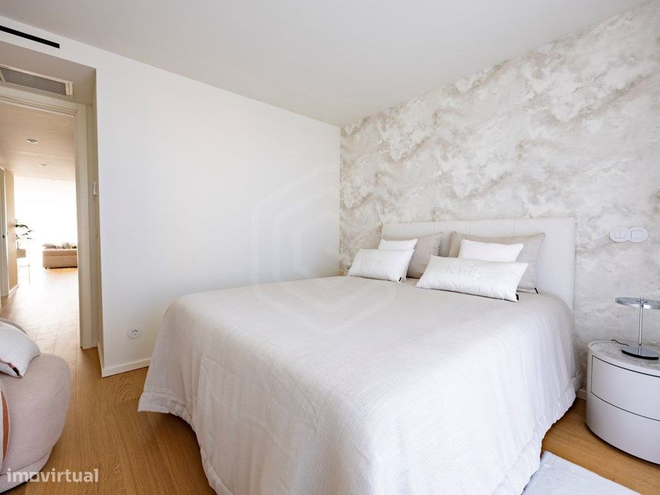 Apartamento T2,novo, ampla varanda, Faro, Algarve