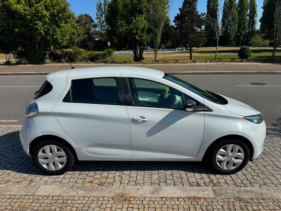 Renault Zoe 41KW (Bateria Própria, 350KM Autonomia)