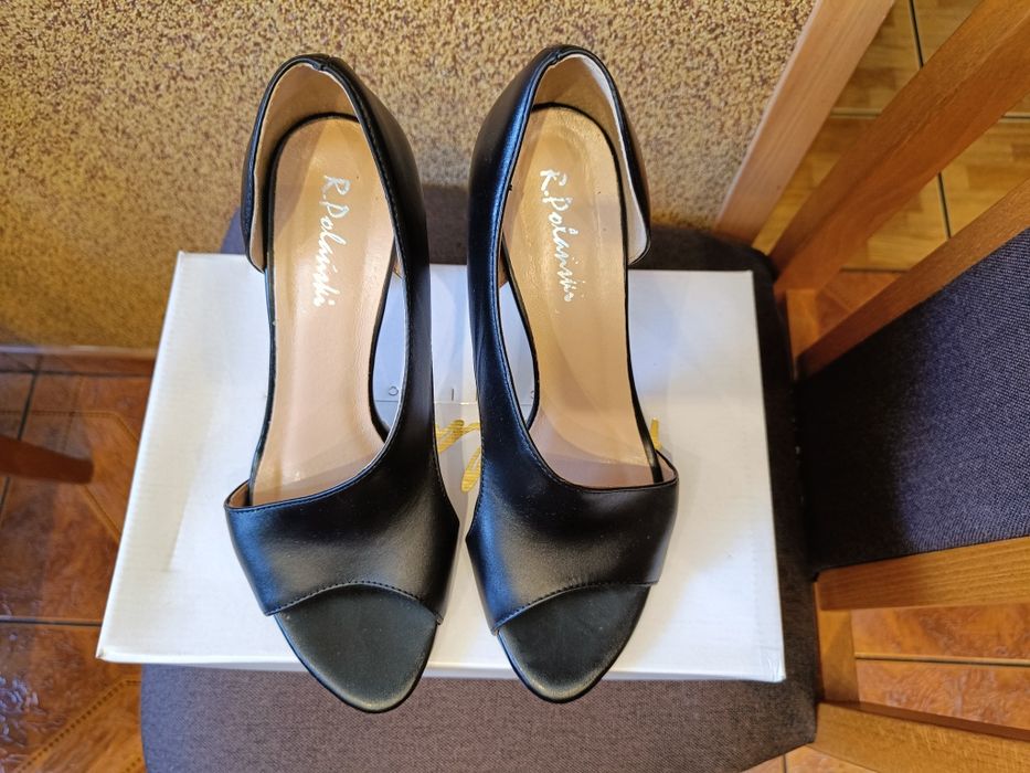 Czarne buty na obcasie R. Polański rozmiar 38