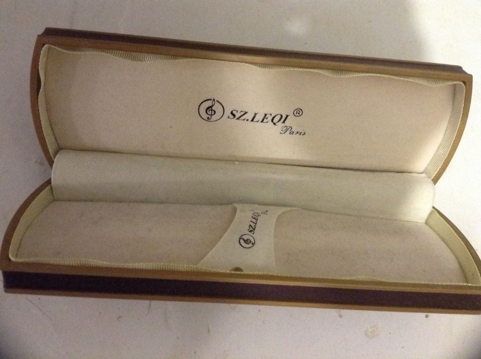 Продам новый футляр для ручки.