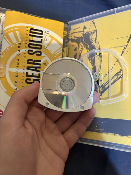 Metal Gear Solid peace walker psp