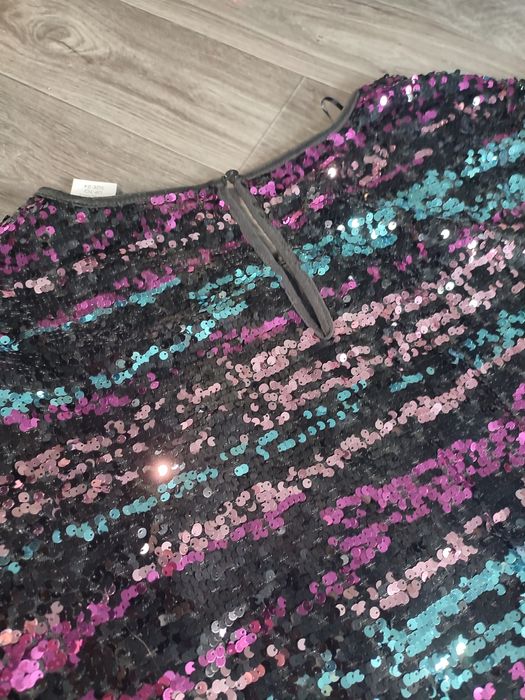 Сукня в паєткі розмір 24