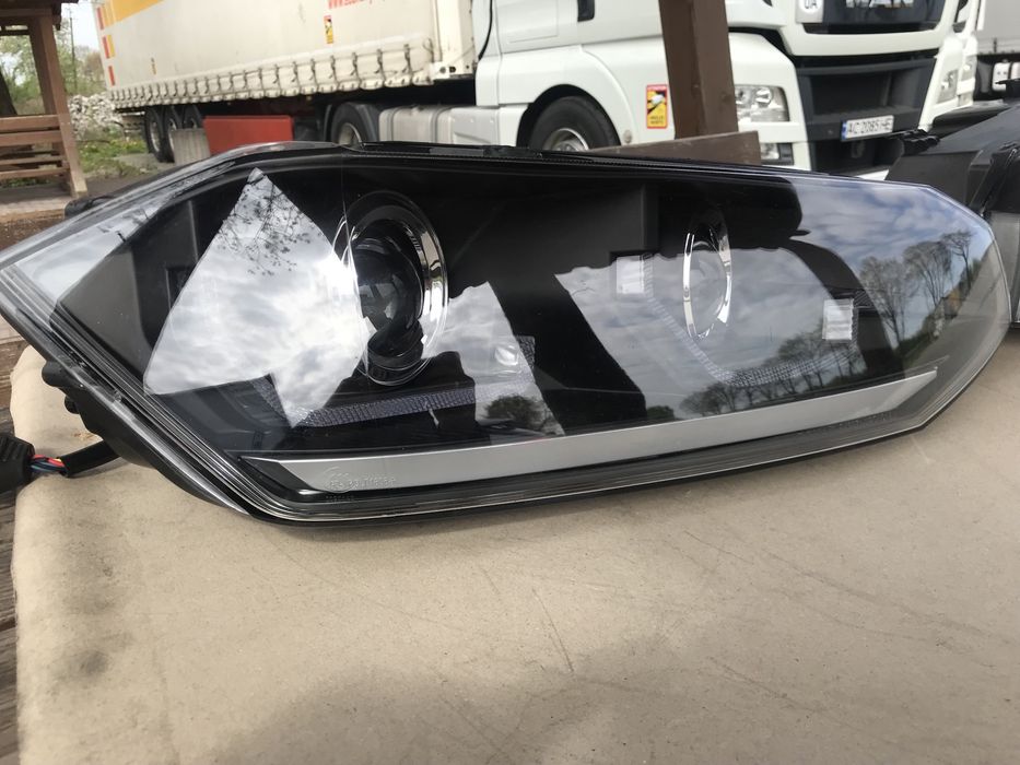 Продам фари фольцваген поло 6 2G c