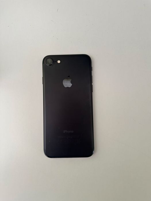 Продам Iphone 7, 32 gb
