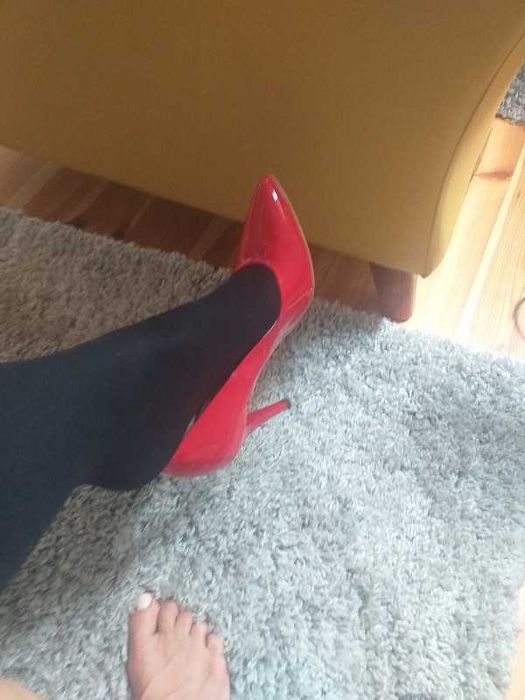 Szpilki czerwone Badura jak nowe