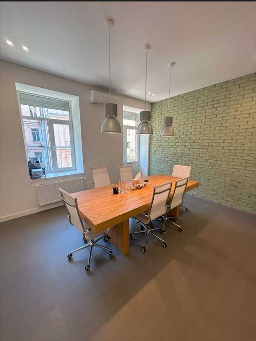 Оренда сучасного офісу в стилі Loft з меблями (267 кв.м.)