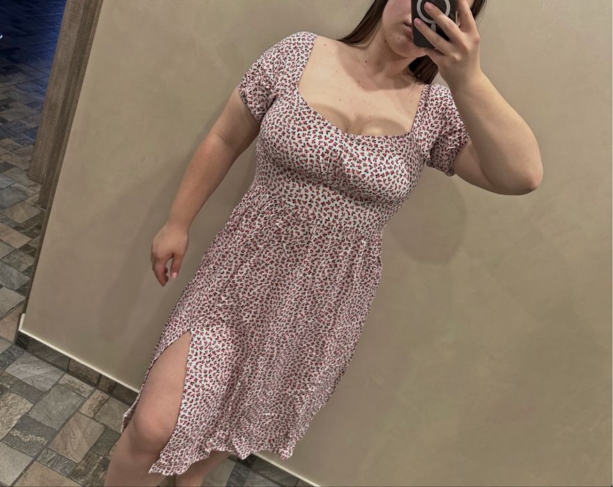 Платье, одевалось два раза, новое