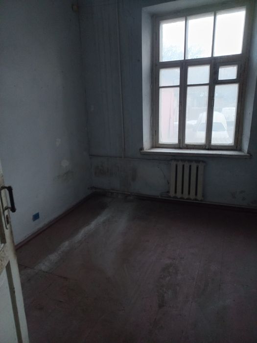 Продам 1к квартиру, 1/2, Поштова