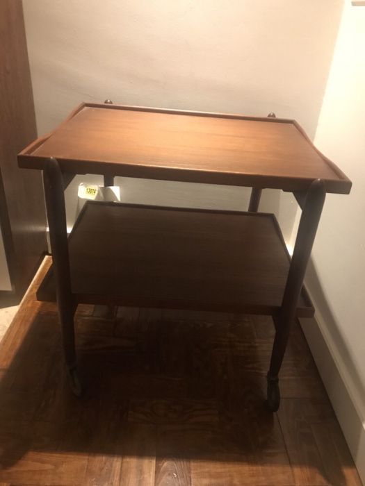 Carrinho chá em Teca