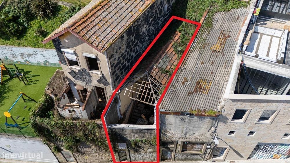 T2 com 193m² no Porto, localização privilegiada
