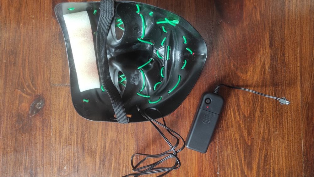 Неоновая маска (Pixel) Судная Ночь Purge Mask (зелёная)