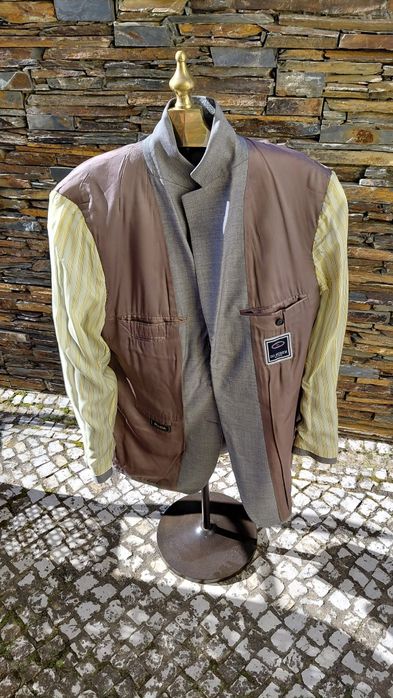 Fato clássico com colete