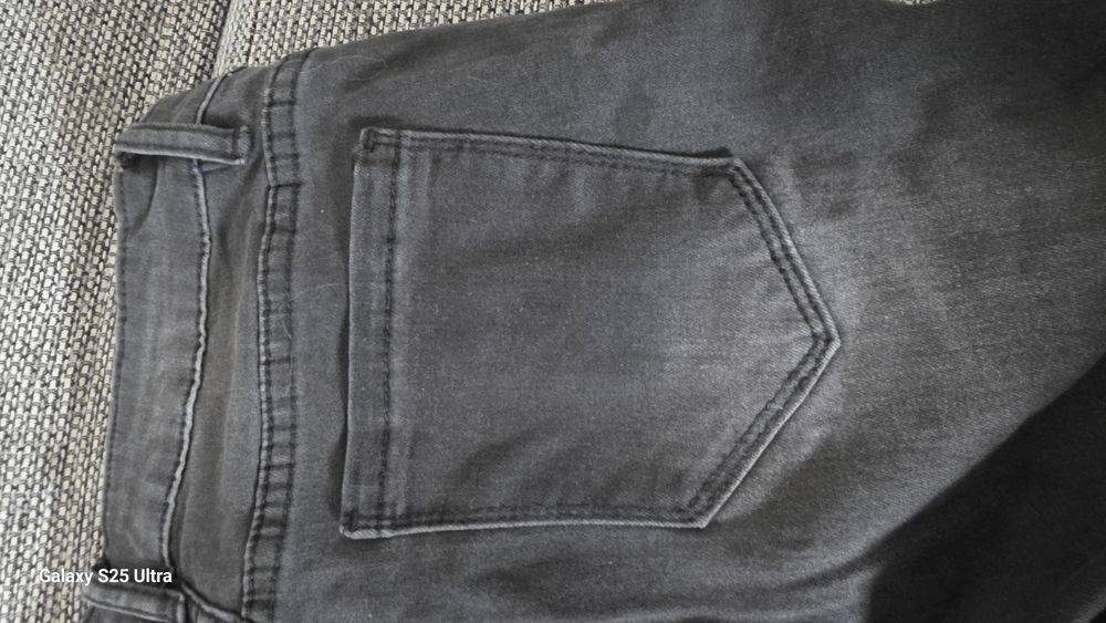 Damskie jeansy skinny z kryształami 38