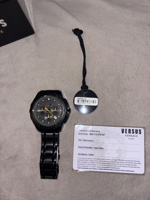 Zegarek versace versus