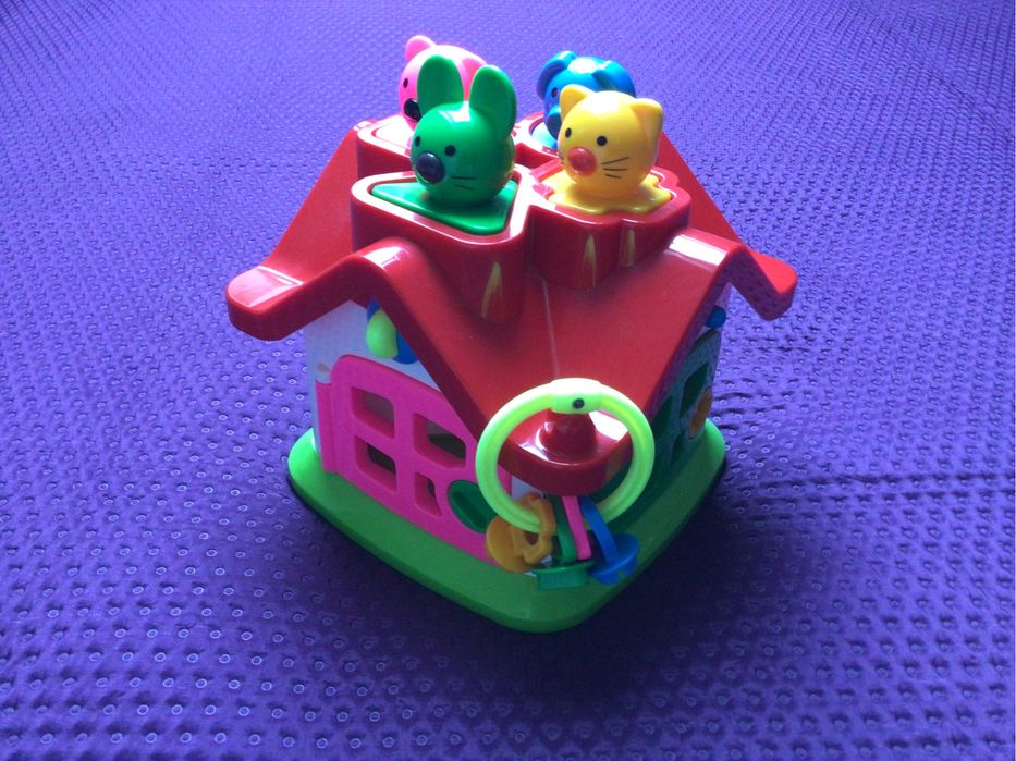 Domek edukacyjny dla dzieci