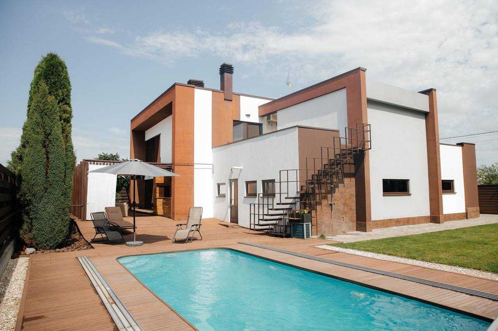 Продаєтсья преміум high-tech будинок з власним бункером/Заходь і живи