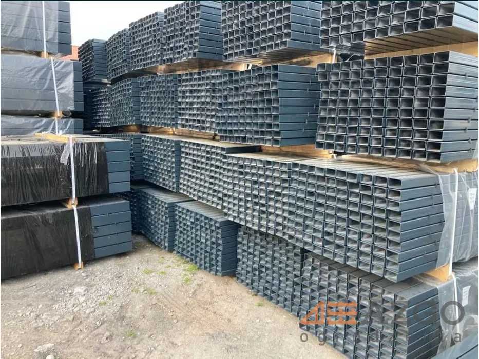 Najtańszy Słupek 2mm 60x40x2 grube do paneli siatki ocynkowane lakier
