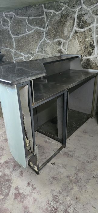 Frigorífico industrial em inox e Balcão